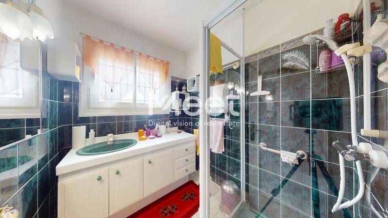 Pavillon - 130 m² - 7 pièces