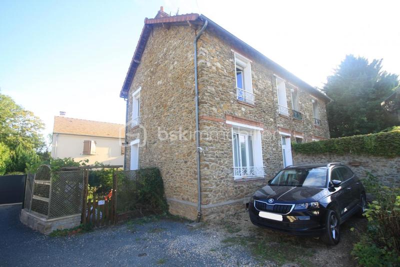 Maison - 86 m² - 4 pièces