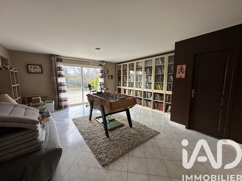 Maison - 243 m² - 8 pièces