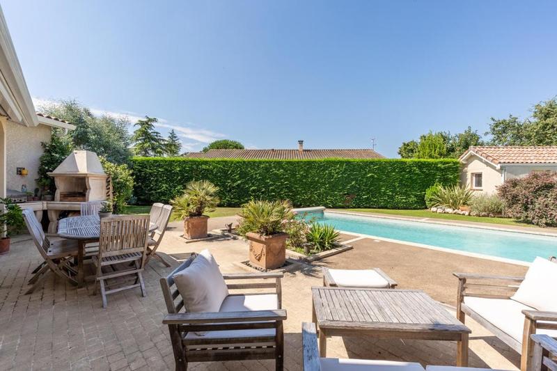 Maison - 158 m² - 6 pièces