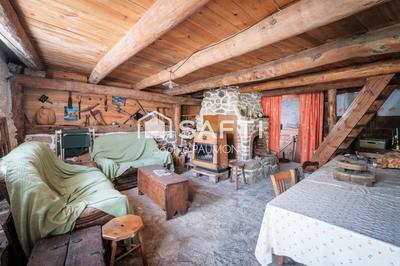 Maison - 200 m² - 7 pièces