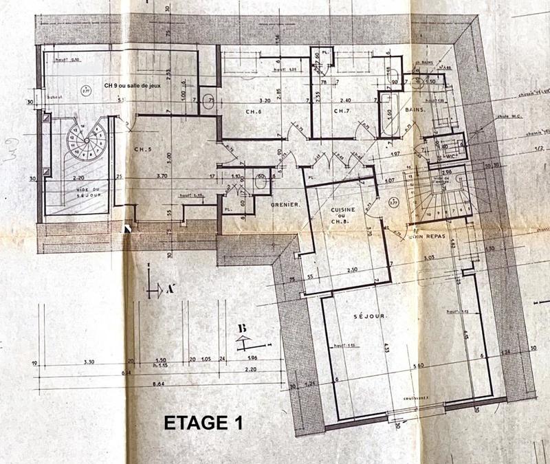 Maison - 205 m² - 11 pièces