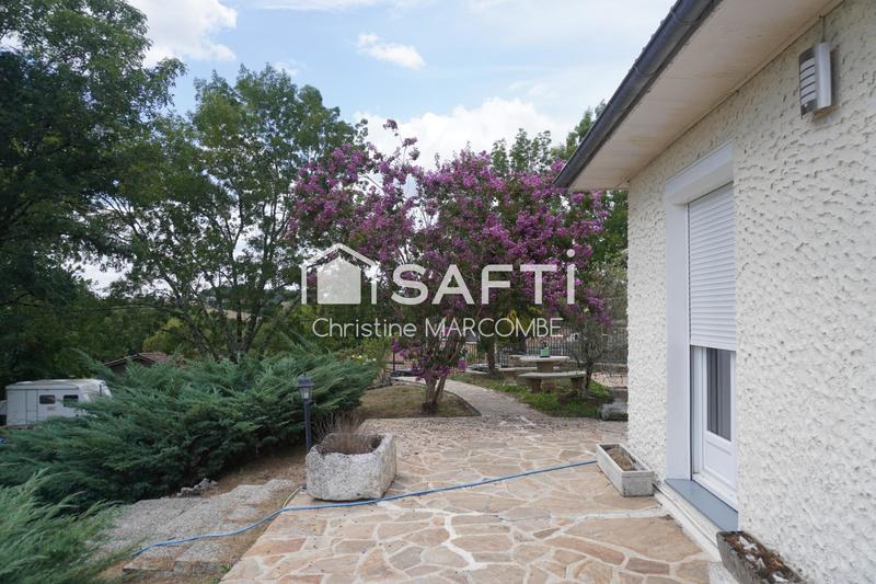 Maison - 229 m² - 10 pièces