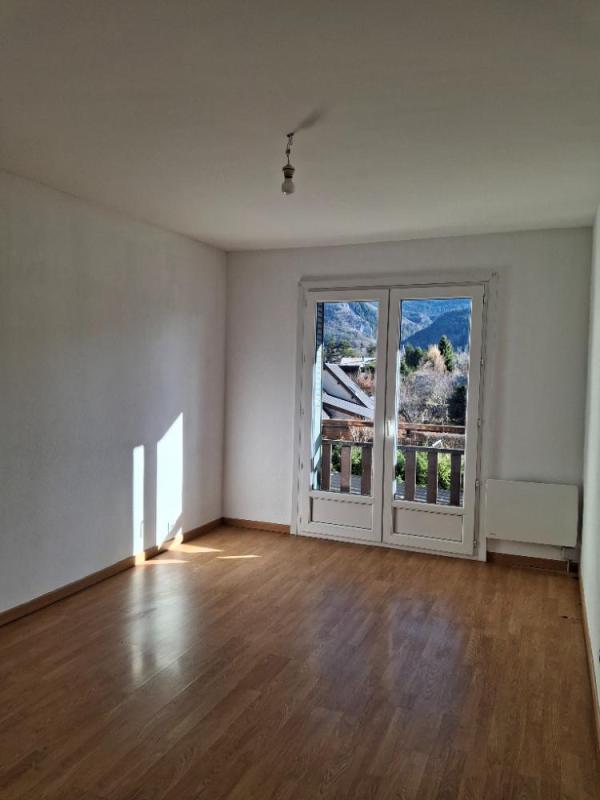 Appartement - 84 m² - 3 pièces