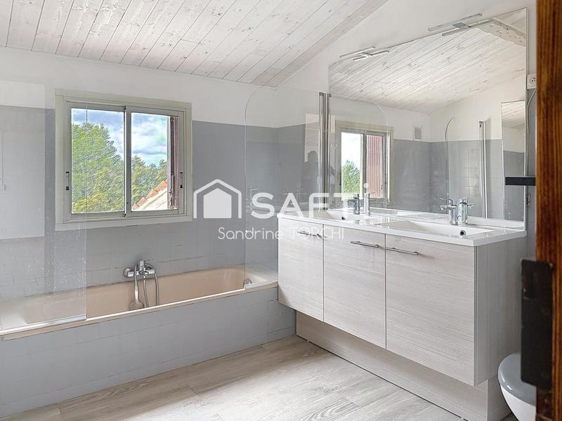 Maison - 151 m² - 6 pièces