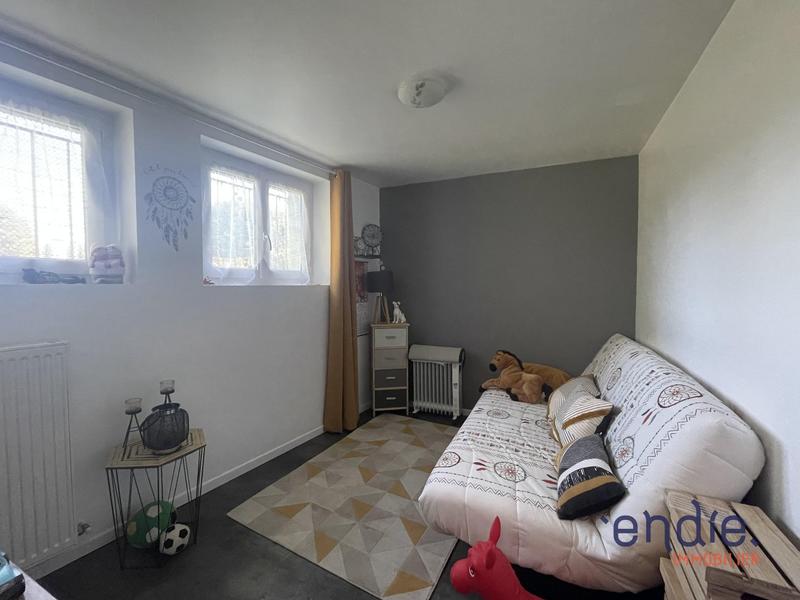 Maison - 177 m² - 8 pièces