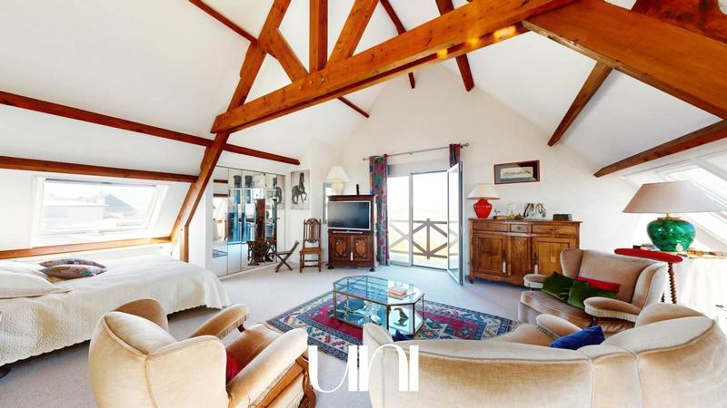 Maison - 141 m² - 6 pièces