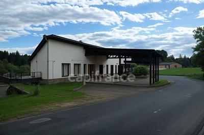 Maison - 340 m² - 16 pièces