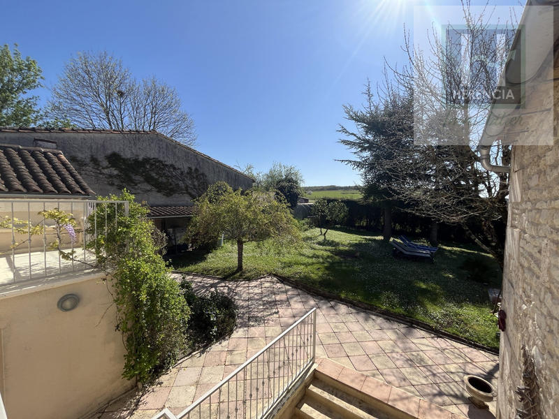 Maison - 170 m² - 7 pièces