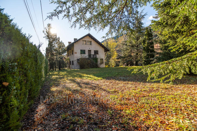 Appartement - 120 m² - 5 pièces