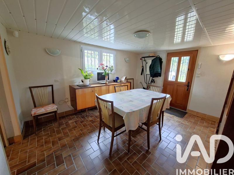 Maison - 222 m² - 6 pièces