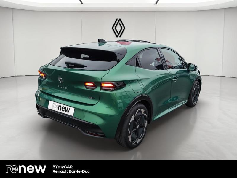 Renault Clio VI Hybrid E-Tech full 160 ch Techno