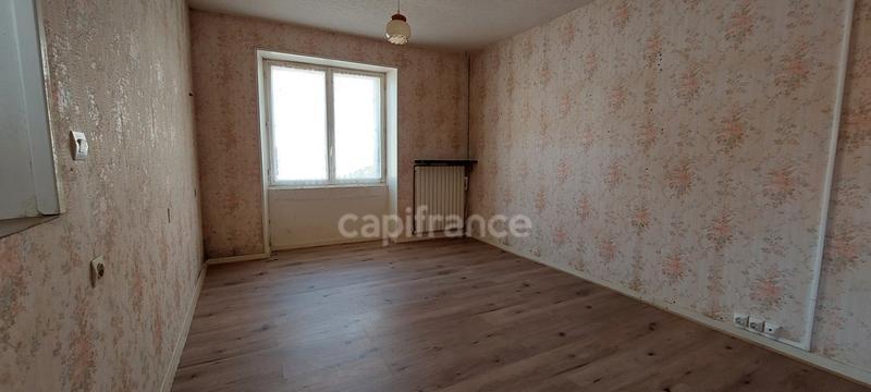 Maison - 96 m² - 5 pièces