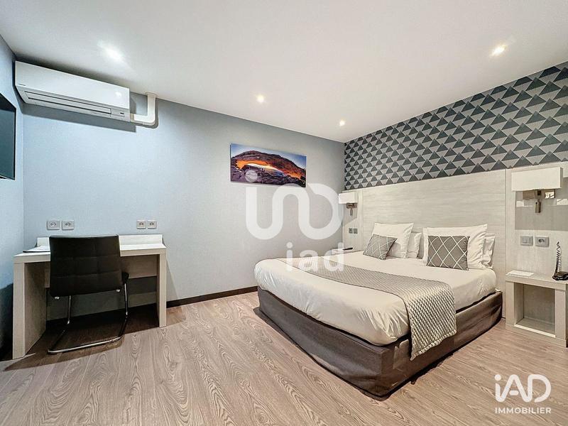 Local commercial - 1 750 m²