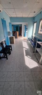 Local commercial - 147 m² - 10 pièces