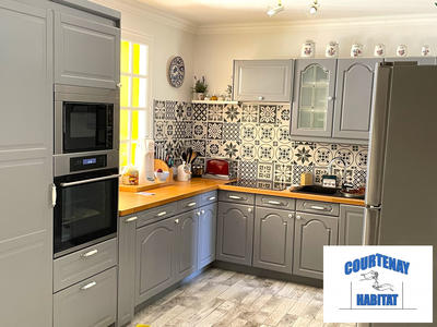 Maison - 177 m² - 9 pièces