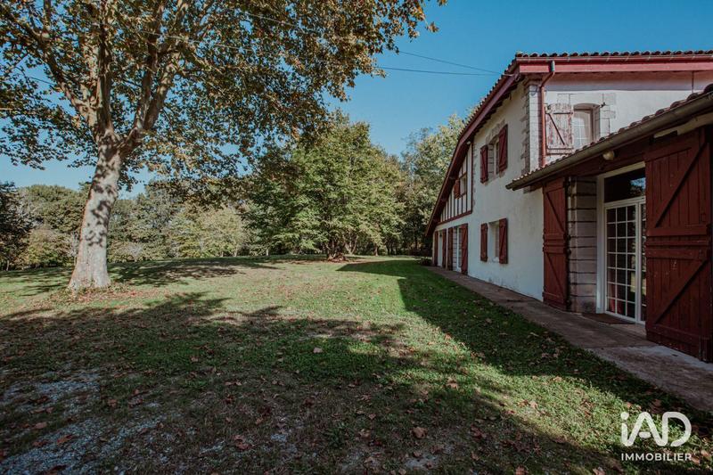 Maison - 229 m² - 6 pièces