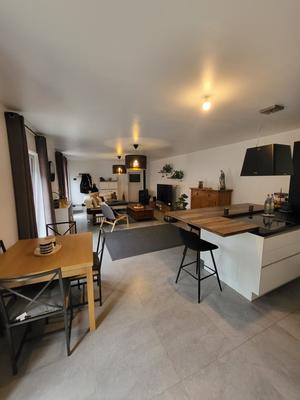 Maison - 92 m² - 4 pièces