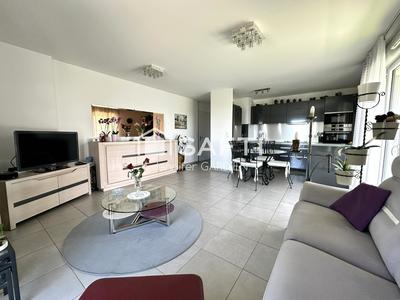 Appartement - 97 m² - 5 pièces