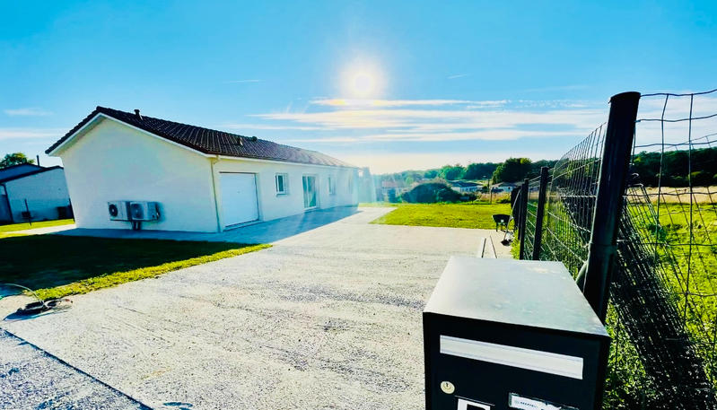 Maison - 99 m² - 5 pièces