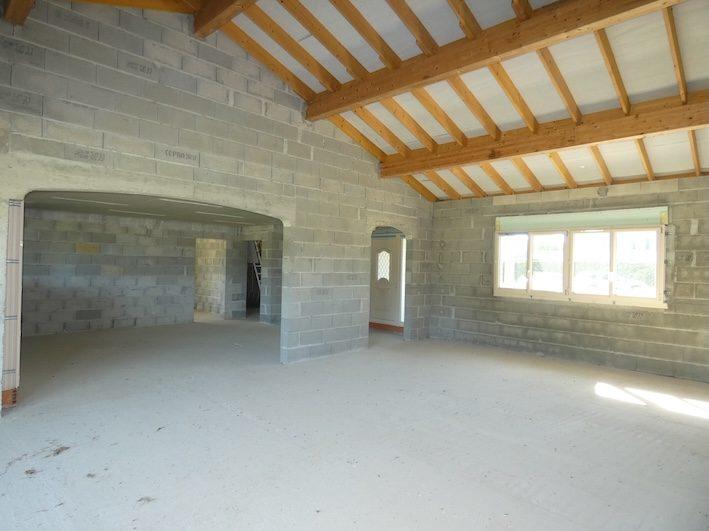 Maison - 218 m² - 6 pièces