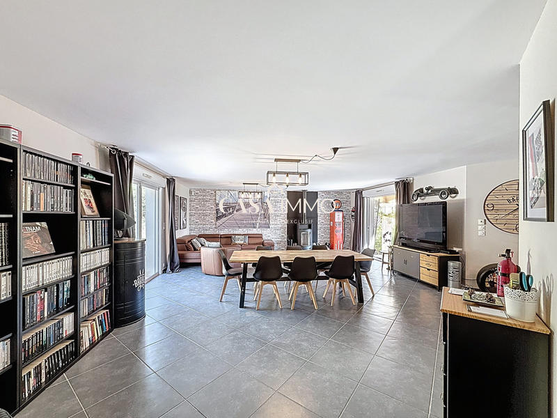 Maison - 167 m² - 6 pièces