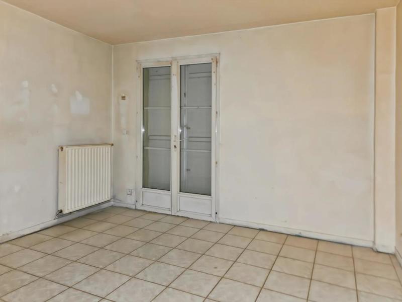 Appartement - 97 m² - 13 pièces