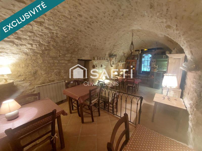 Maison de village - 234 m² - 6 pièces