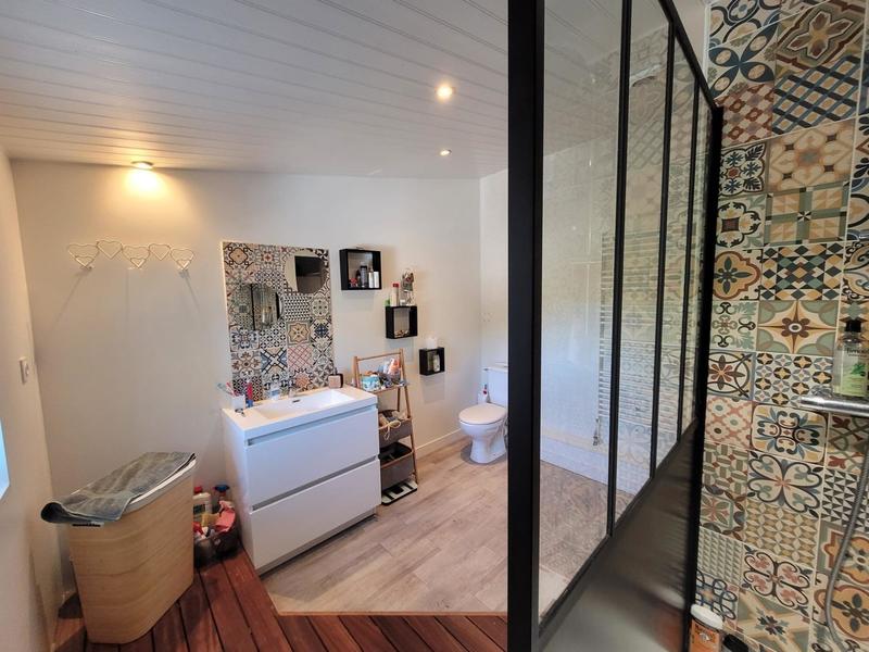 Maison - 300 m² - 9 pièces