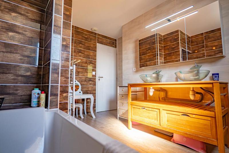 Maison - 141 m² - 5 pièces