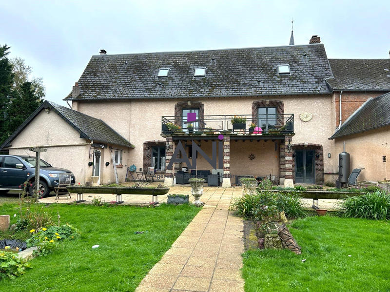 Maison - 217 m² - 7 pièces