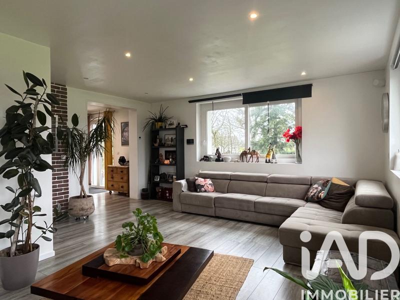 Maison - 210 m² - 8 pièces