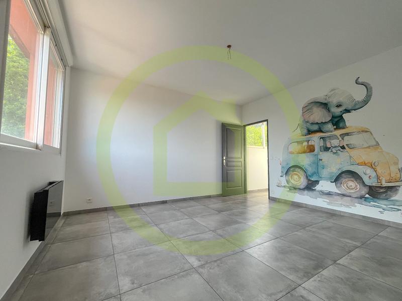 Appartement - 82 m² - 3 pièces