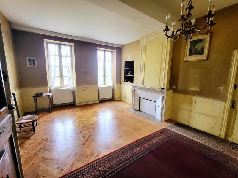 Maison - 450 m² - 12 pièces