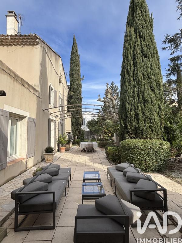 Maison de ville - 210 m² - 7 pièces