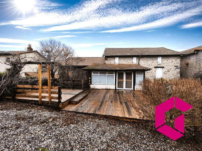 Maison - 140 m² - 4 pièces