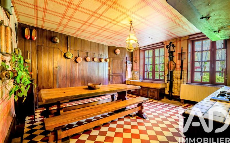 Maison - 252 m² - 7 pièces