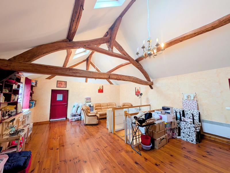 Maison ancienne - 171 m² - 7 pièces