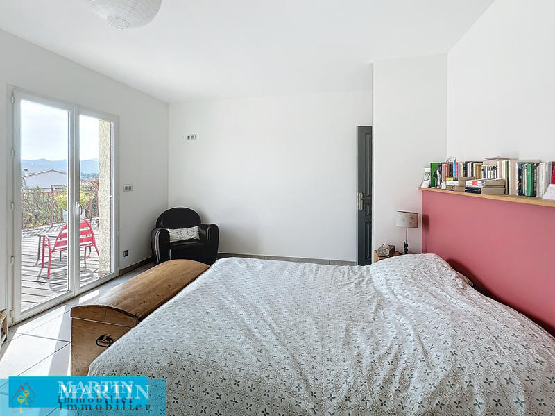 Villa - 325 m² - 10 pièces