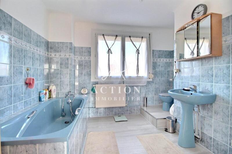 Maison - 77 m² - 5 pièces