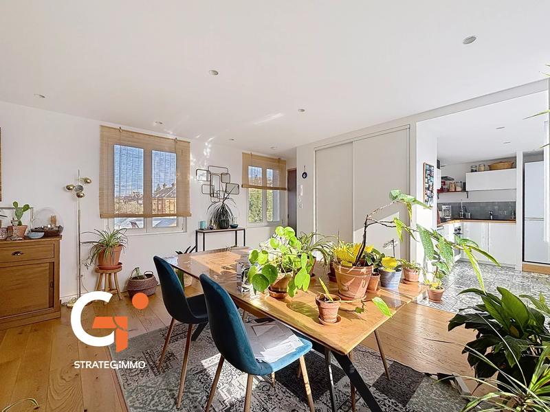 Appartement - 76 m² - 5 pièces