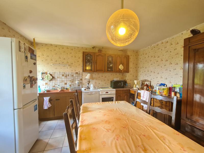 Maison - 140 m² - 5 pièces