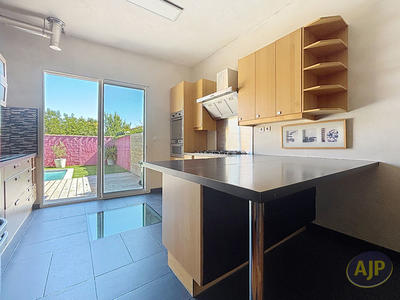 Maison - 115 m² - 6 pièces