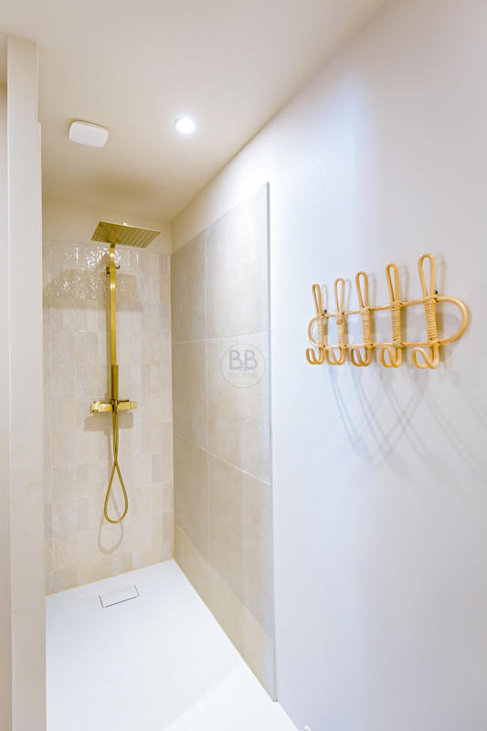 Appartement - 160 m² - 5 pièces