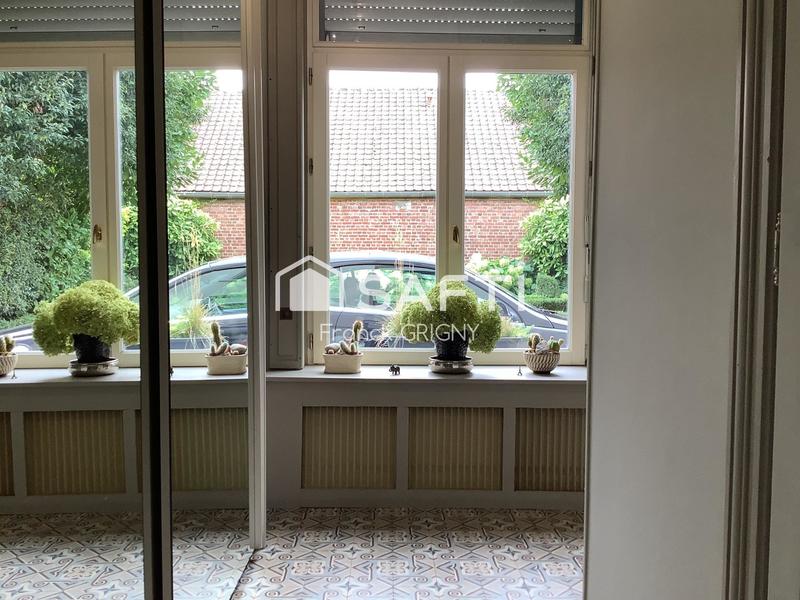 Maison - 222 m² - 7 pièces