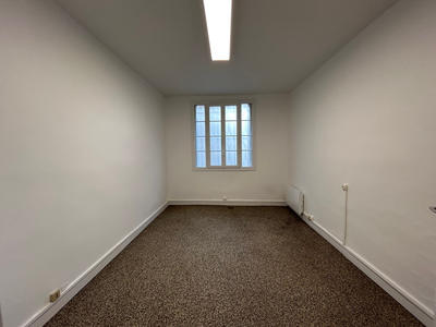 Local commercial - 32 m² - 2 pièces