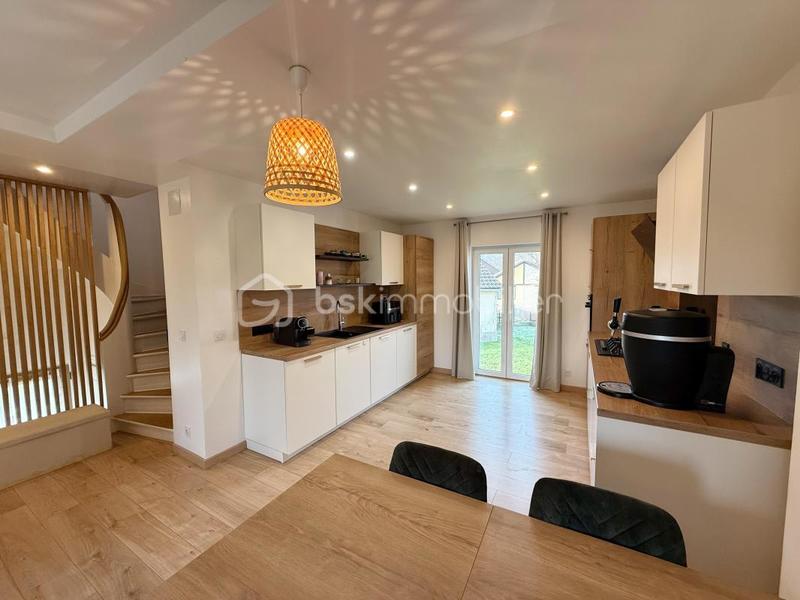 Maison - 60 m² - 3 pièces