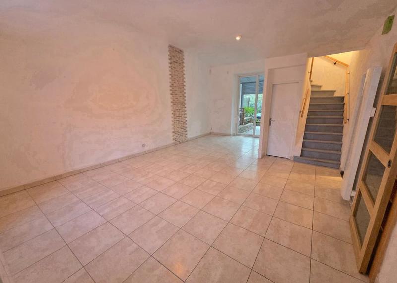 Maison en pierre - 159 m² - 6 pièces