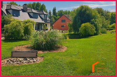 Maison - 232 m² - 8 pièces