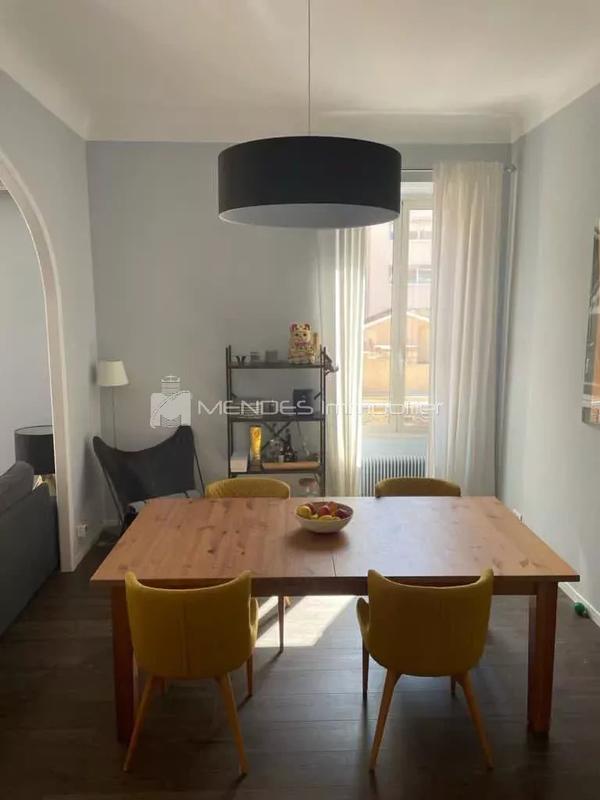 Appartement - 96 m² - 4 pièces